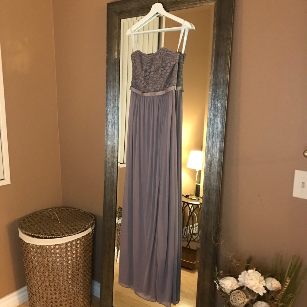Lace and mesh long strapless dress | Portobello